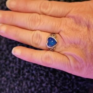 Mood Ring Heart Shaped Color Changing Temperature Sensing